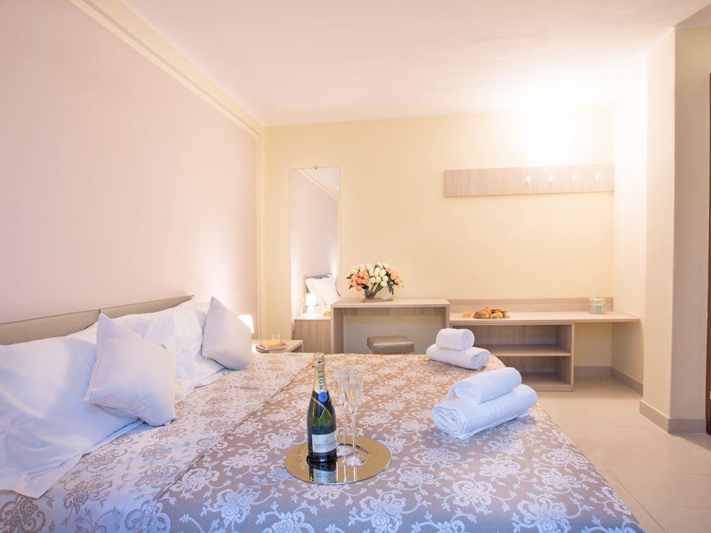 Ossuccio Grande C Home With Pool Sleeps 12 By Italian Apartments 科莫 外观 照片