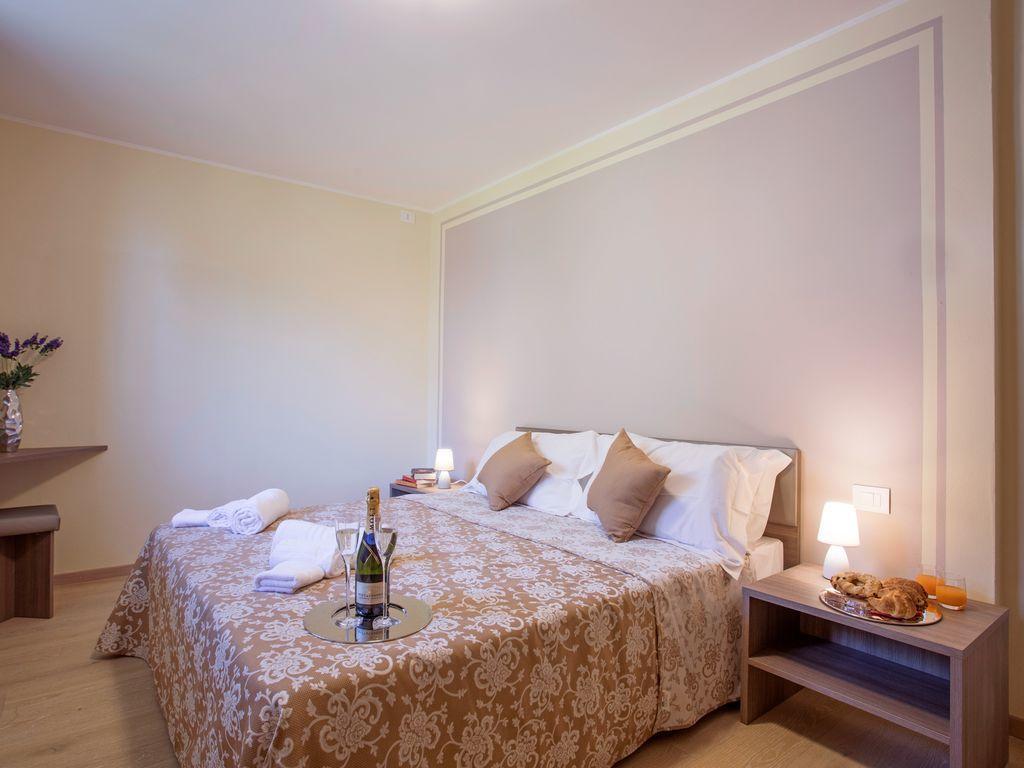Ossuccio Grande C Home With Pool Sleeps 12 By Italian Apartments 科莫 外观 照片