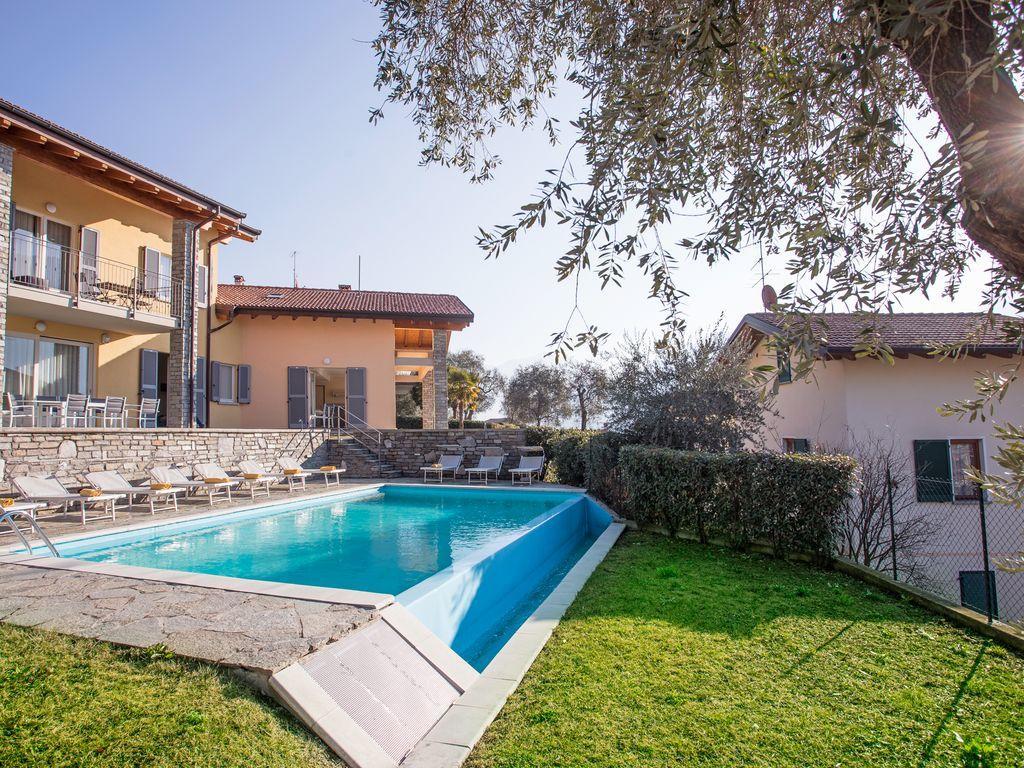Ossuccio Grande C Home With Pool Sleeps 12 By Italian Apartments 科莫 外观 照片