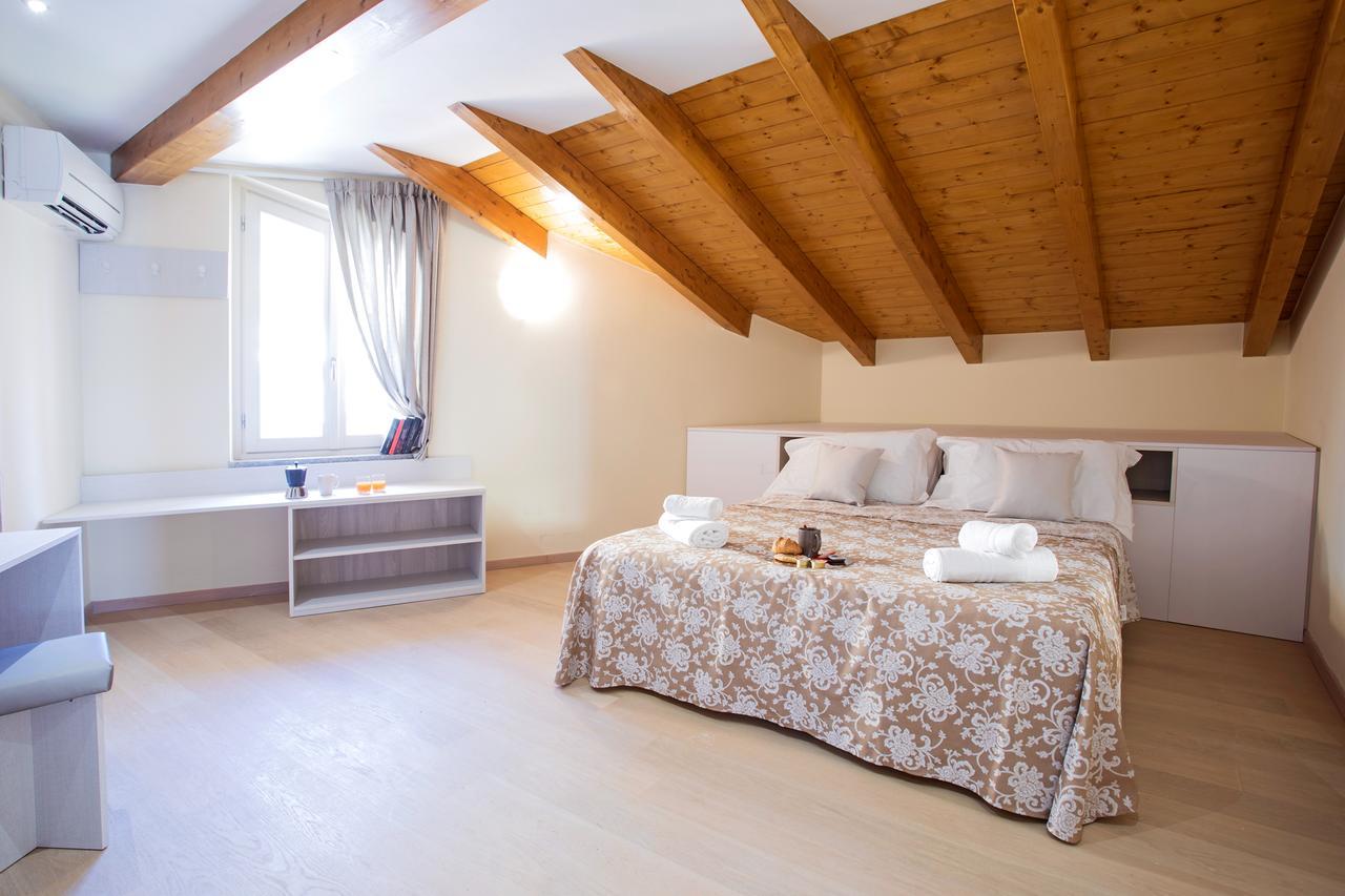 Ossuccio Grande C Home With Pool Sleeps 12 By Italian Apartments 科莫 外观 照片