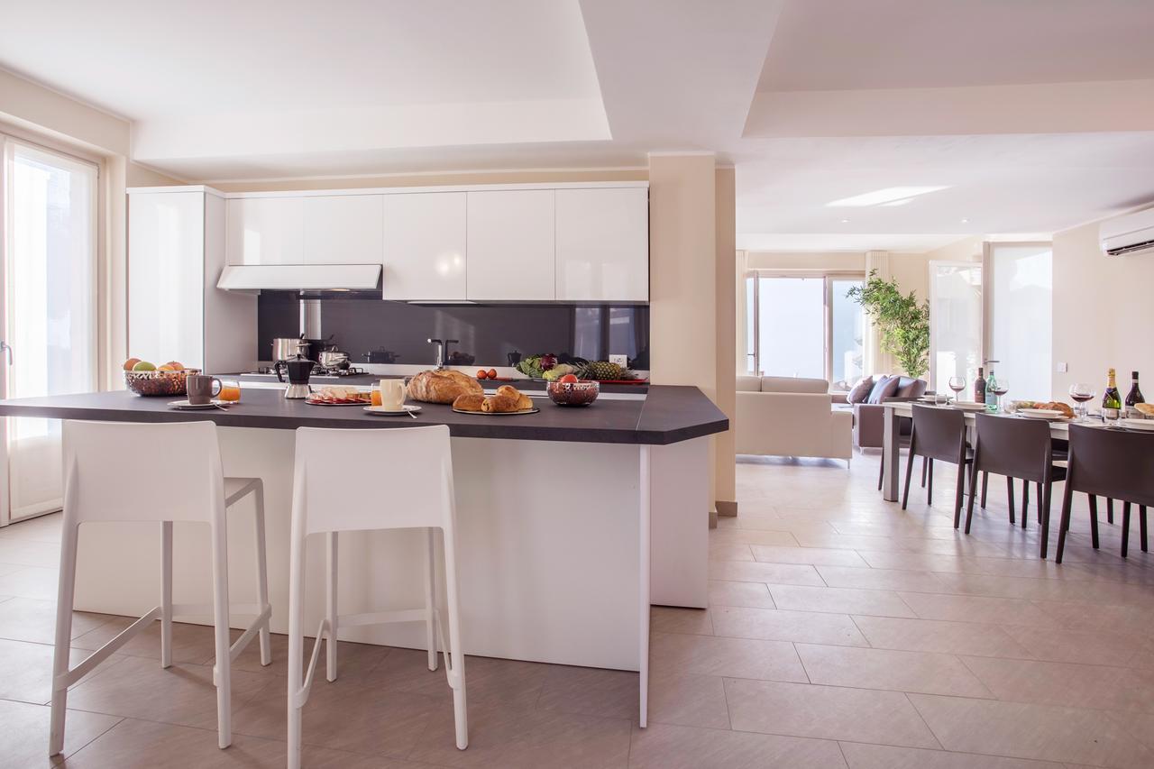 Ossuccio Grande C Home With Pool Sleeps 12 By Italian Apartments 科莫 外观 照片